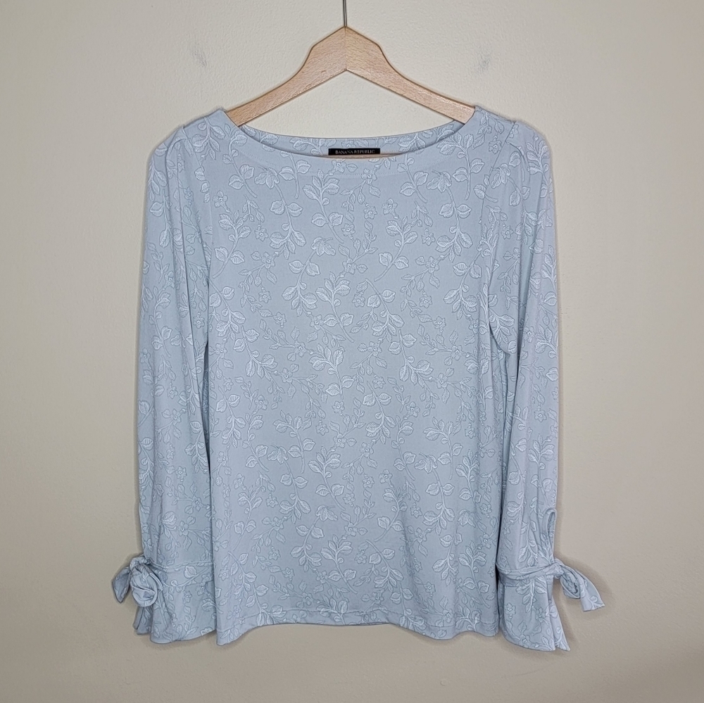 Banana Republic Factory | Leaf Print Tie Sleeve Top Size XS